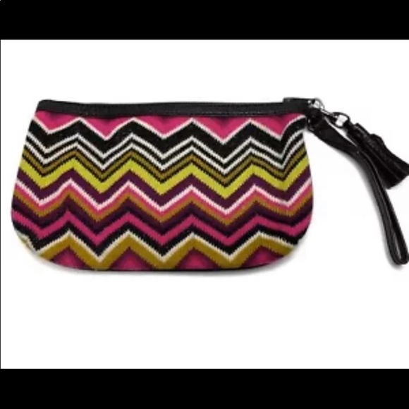 Missoni Handbags - MISSONI Knit Clutch